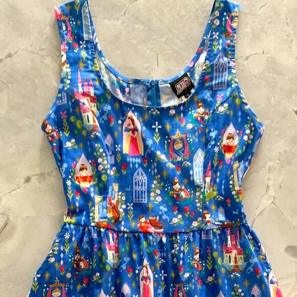 New - Retrolicious Beauty and the Beast Dress - Picture 3 of 3